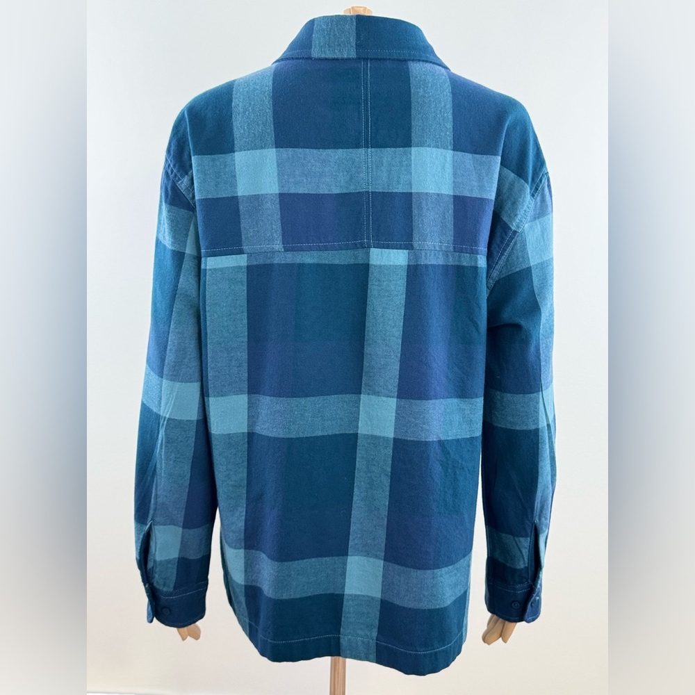 The North Face Women’s Teal and Navy Plaid Flannel Long Sleeve Shirt, Size Med - Picture 2 of 16